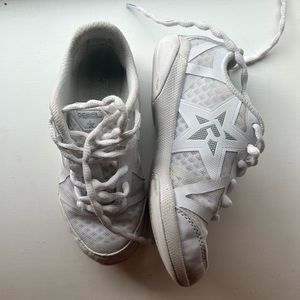 Rebel athletic cheer shoes. Used. Great condition. Size 13y.